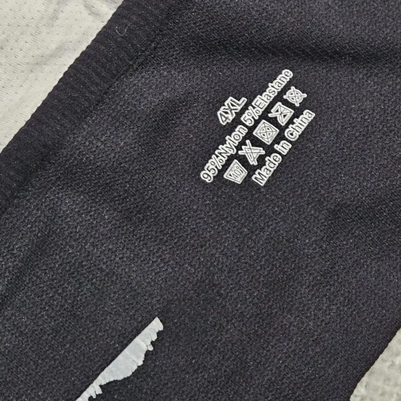 4/$20- DanShen Black Sports Bra - Picture 5 of 5